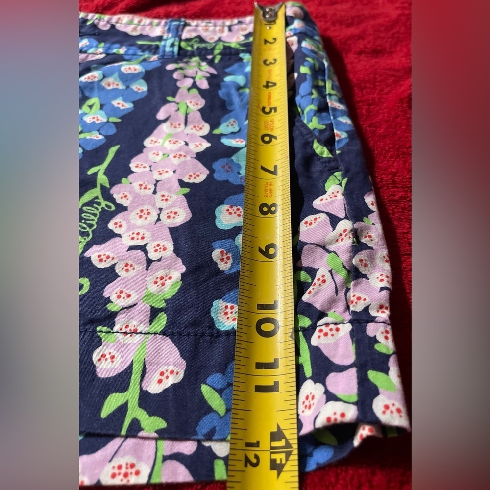 Lilly Pulitzer Navy Floral High Waist Shorts size 6 - Picture 5 of 7